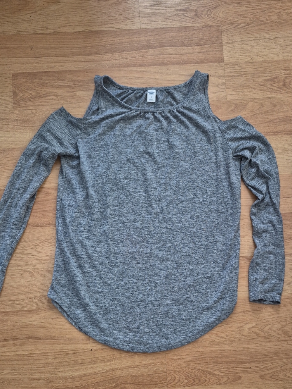 Old Navy Gray Cold-Shoulder Long Sleeve Top